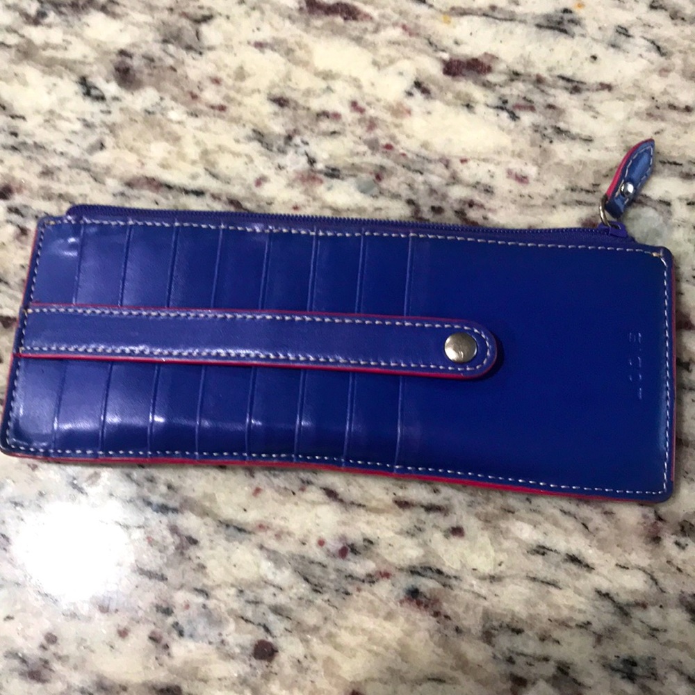 Credit card holder/wallet